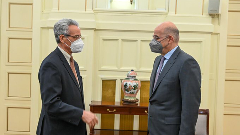 Συνάντηση Ν. Δένδια με τον πρέσβη της Αλγερίας